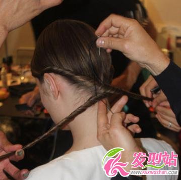 夢幻唯美的新娘發(fā)型如何打造