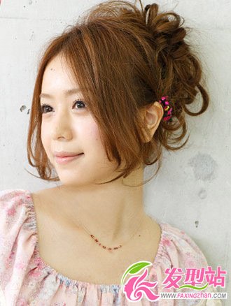 2012年30歲左右女生時(shí)尚發(fā)型