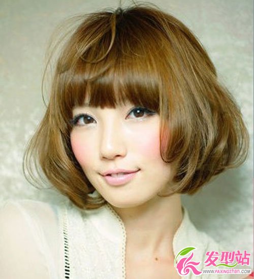 2012秋冬流行的亞麻色發(fā)型