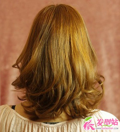 2012秋冬流行的亞麻色發(fā)型