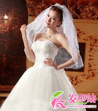 韓式氣質(zhì)新娘發(fā)型