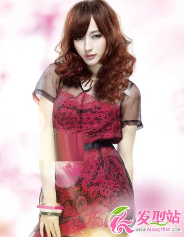 2013經(jīng)典女生燙發(fā)發(fā)型