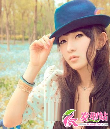 夢(mèng)幻般的森女系長(zhǎng)發(fā)