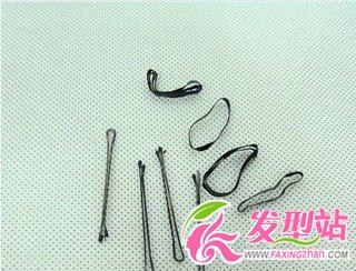 韓式公主側(cè)花苞頭編發(fā)教程