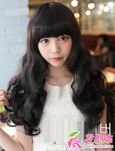 2013女生美麗卷發(fā)發(fā)型