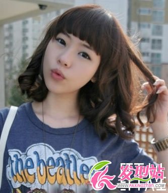 韓式中長發(fā)燙發(fā)發(fā)型