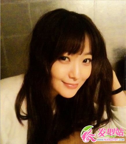 盤點(diǎn)那些時(shí)尚直發(fā)發(fā)型的韓國女星