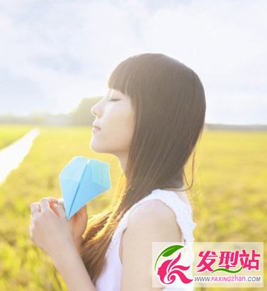 齊劉海中長(zhǎng)發(fā)發(fā)型圖片