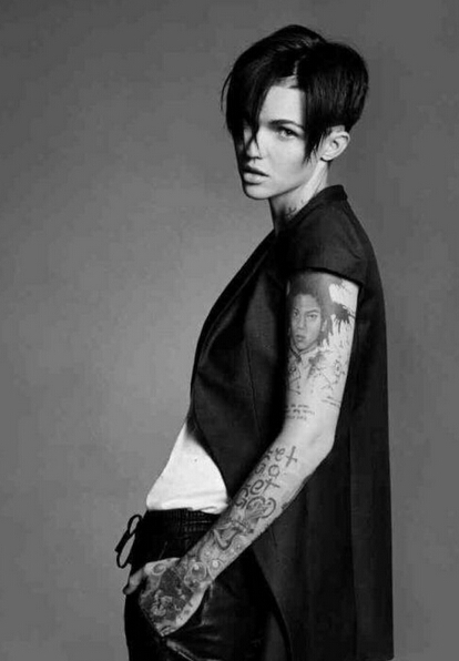 ̰l(f)ŮRuby Rose eŮ
