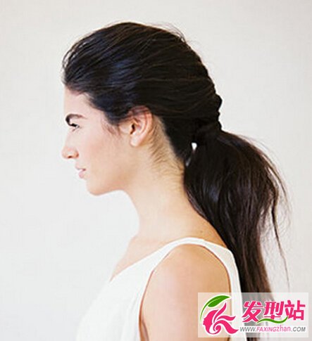 馬尾辮怎么扎最好看 蜈蚣辮馬尾扎發(fā)讓你擺脫“大媽”形象
