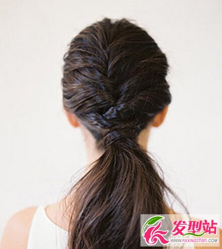 馬尾辮怎么扎最好看 蜈蚣辮馬尾扎發(fā)讓你擺脫“大媽”形象