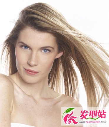 觀察染發(fā)劑的質(zhì)量及頭發(fā)的承受度