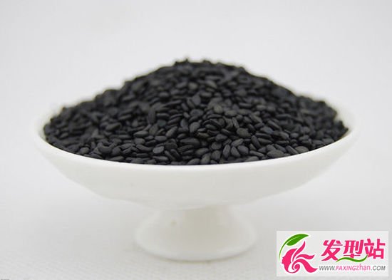 頭發(fā)黃怎么辦什么原因 可以改善頭發(fā)枯黃食物盤點(diǎn)