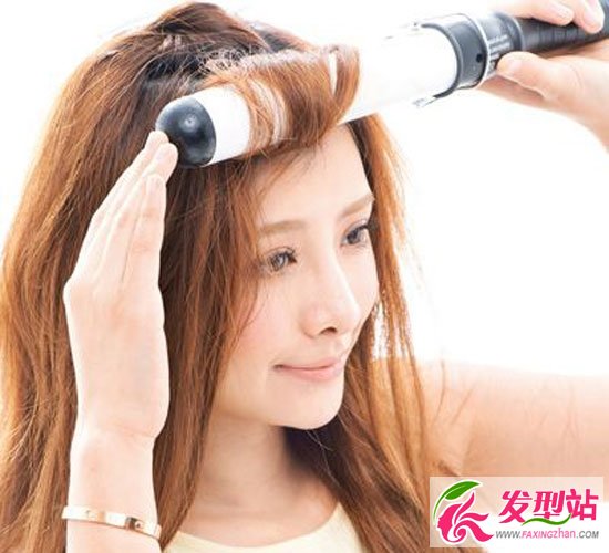發(fā)型師揭秘卷發(fā)棒造型術 締造無敵美發(fā)
