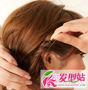 學(xué)生的短頭發(fā)怎樣扎才好看 短發(fā)女生簡單扎發(fā)教程
