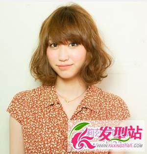 學(xué)生的短頭發(fā)怎樣扎才好看 短發(fā)女生簡單扎發(fā)教程
