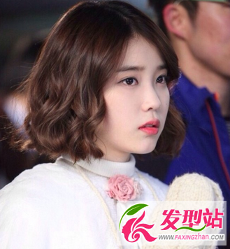 IU李智恩發(fā)型圖片 紅色夠嘻哈運動
