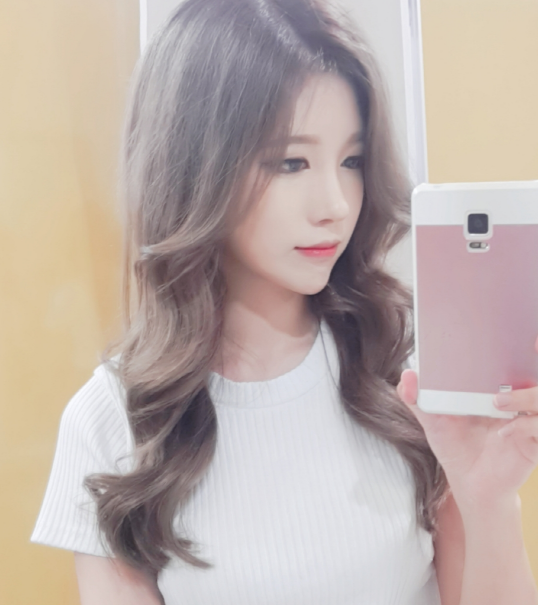 n(gu)Ůr(sh)оl(f) Ů񷶴˾l(f)DƬ
