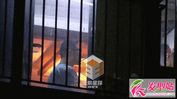 張紀中妻子與干兒子深夜密會 地庫疑擁吻告別