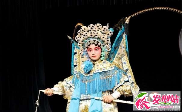 戲劇佘太君百歲掛帥