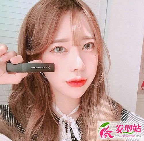 皮膚黃的人染什么顏色顯白 2017流行發(fā)色及發(fā)型推薦