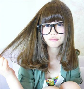 18歲中長發(fā)燙梨花頭什么樣子可愛 中長發(fā)蓬松梨花燙發(fā)型圖片