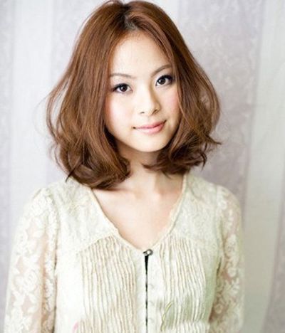 女生梨花燙發(fā)的種類照片 乖乖女梨花燙發(fā)