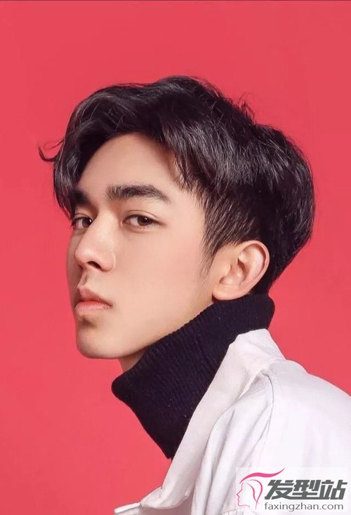最前沿的男生短卷發(fā)設(shè)計 吸粉模式爆棚短發(fā)圖集