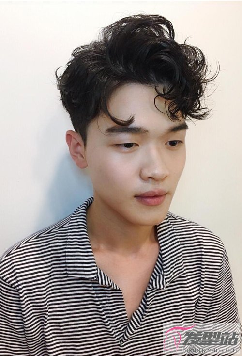 秋冬頭發(fā)少男生卷發(fā)圖集 如何打理出帥氣的卷頭發(fā)