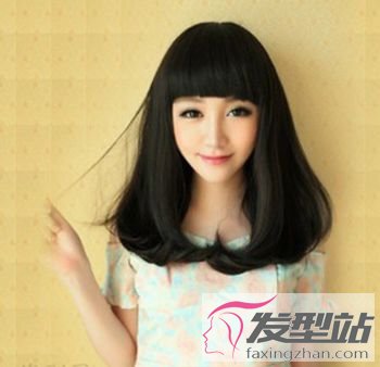 黑發(fā)燙梨花燙好看嗎 黑色大卷梨花頭發(fā)型圖片