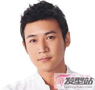 男生燙頭發(fā)有幾種燙法 稍短點的頭發(fā)能燙什么燙